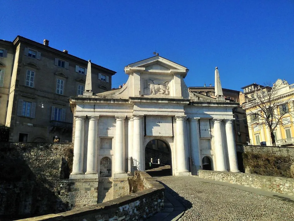 Donizetti Rooms Bergamo Italy